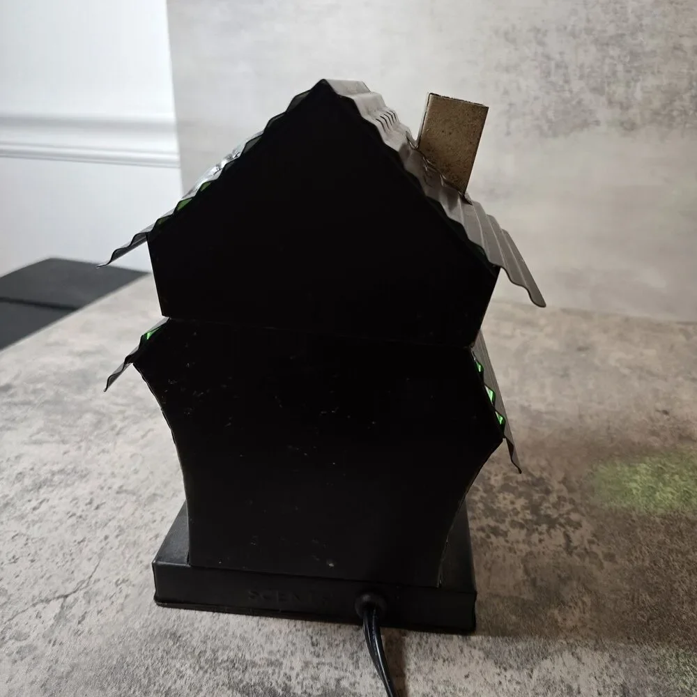Scentsy MANIC MANSION Wax Warmer Light Up Metal Haunted House Halloween